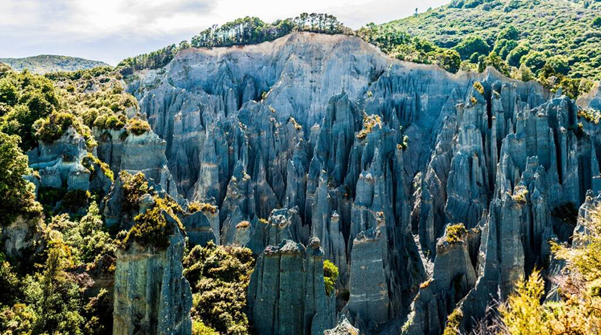 Putangirua Pinnacles, Wellington